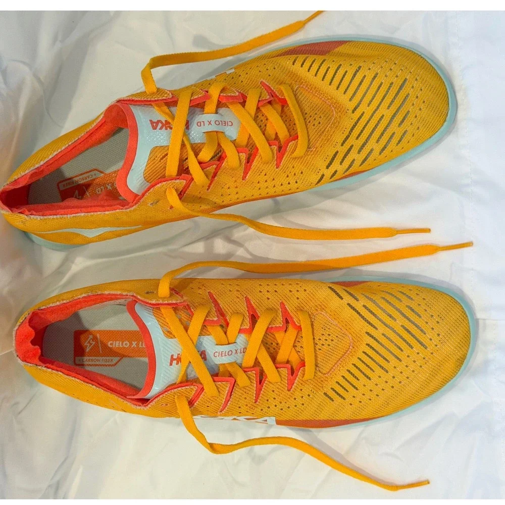 Hoka One One hoka one
